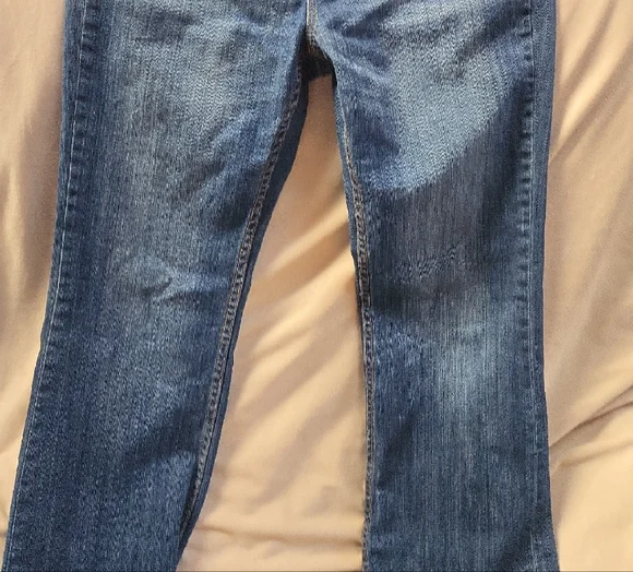 Banana Republic Straight-Leg Jeans in Deep Indigo - Picture 4 of 8